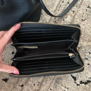 Kate Spade ♠️ Full Zip Wallet